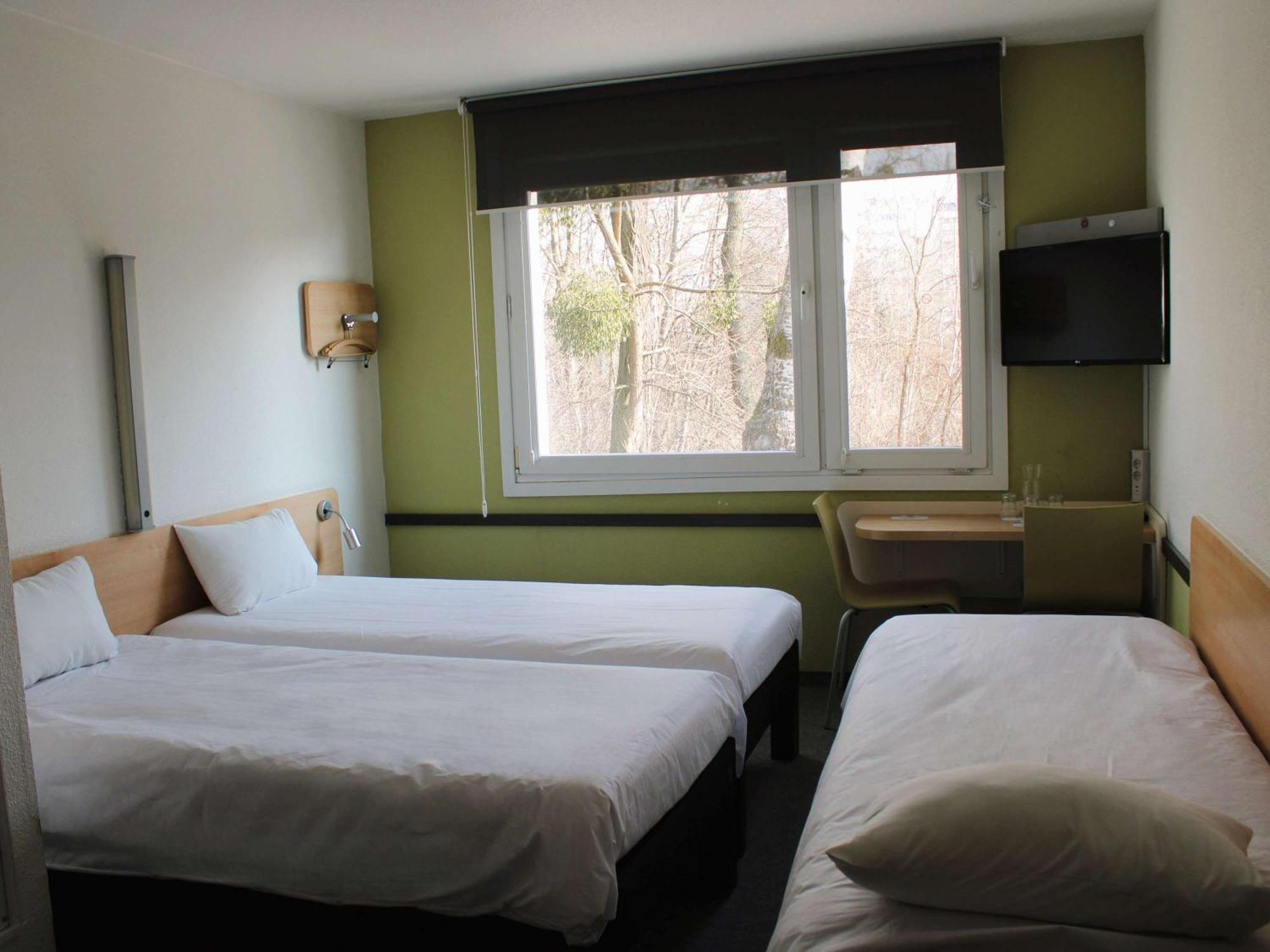 Ibis Budget Wroclaw Stadion Eksteriør billede