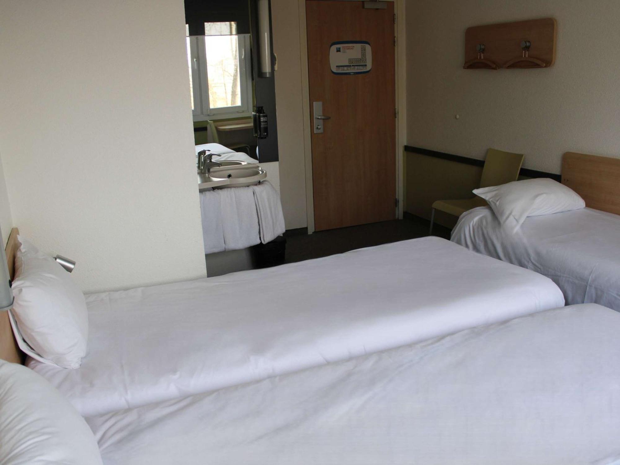 Ibis Budget Wroclaw Stadion Eksteriør billede